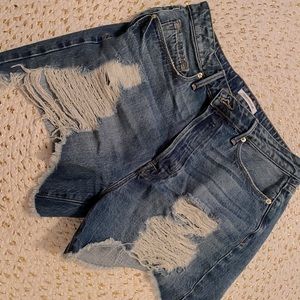 Good American mom shorts